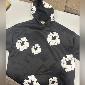 Denim Tears- The Cotton Wreath Black&White. Mens Large